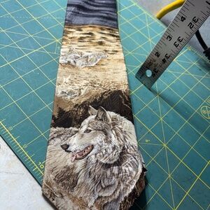 wolf , necktie,  endangered species